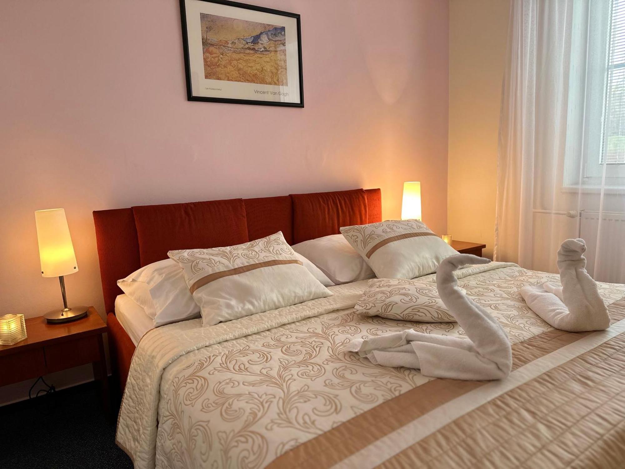 Wellness Hotel Stare Mesto 우헤르스케 흐라디슈테 외부 사진